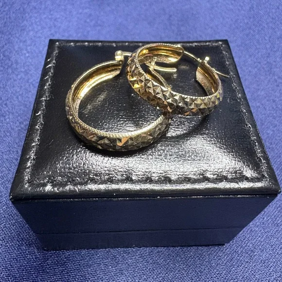 SOLD Hoop Earrings 925 Solid Sterling Silver with Gold Overlay - Picture 7 of 7